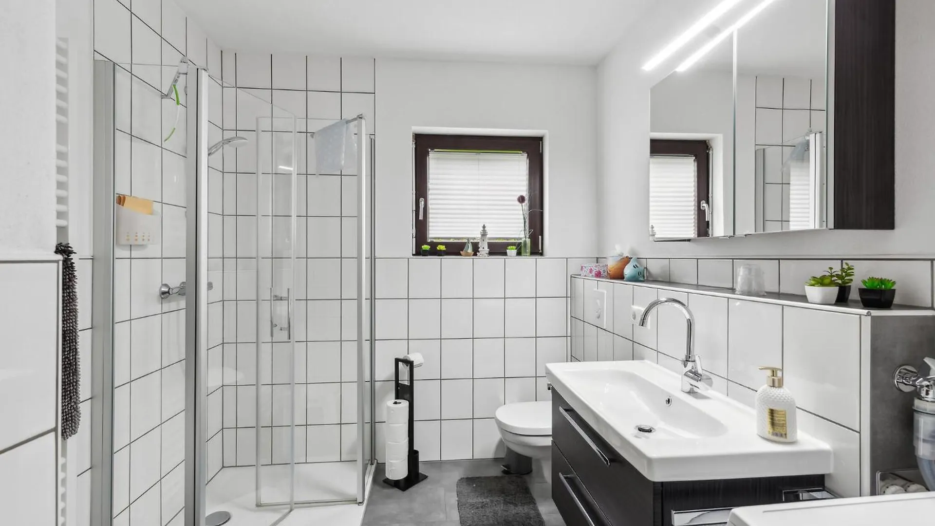 Stunning Apartment In Arrach With Kitchen